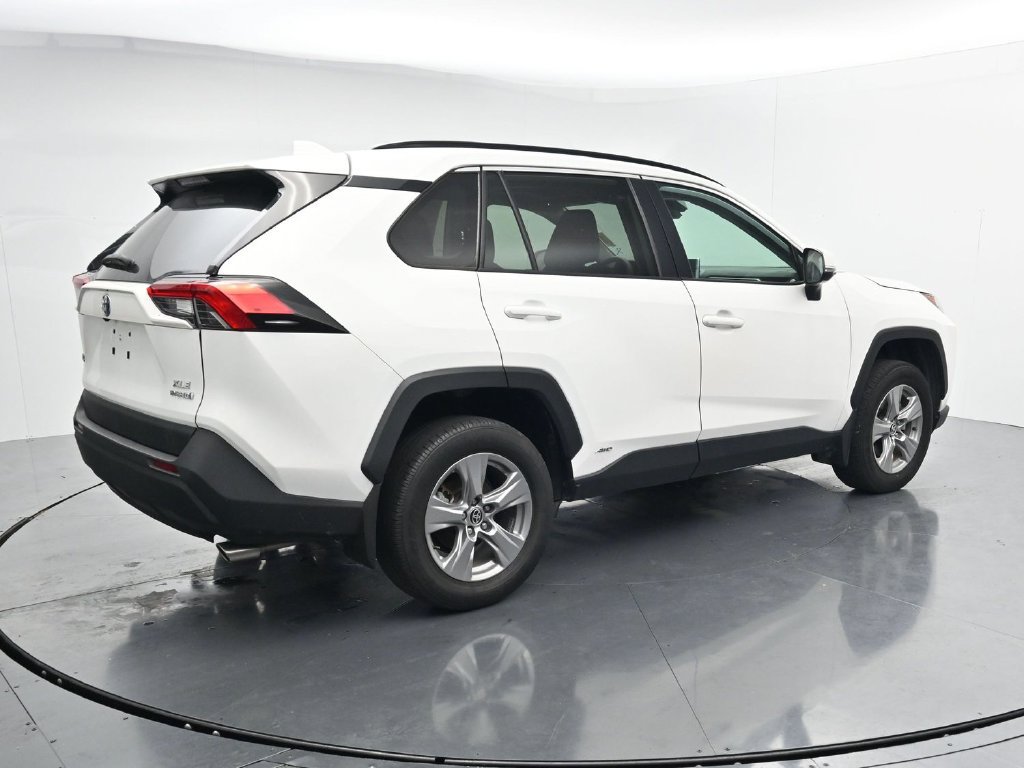 Used 2024 Toyota RAV4 XLE w/ Convenience Package AWD/4WD image 8