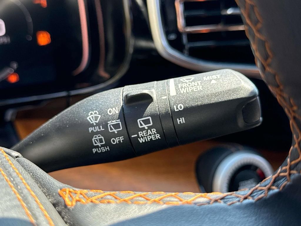 Used 2022 Jeep Grand Wagoneer Series III image 38