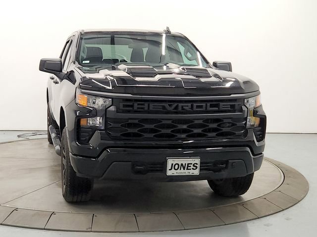 Used 2025 Chevrolet Silverado 1500 Custom Trail Boss w/ Midnight Edition image 2