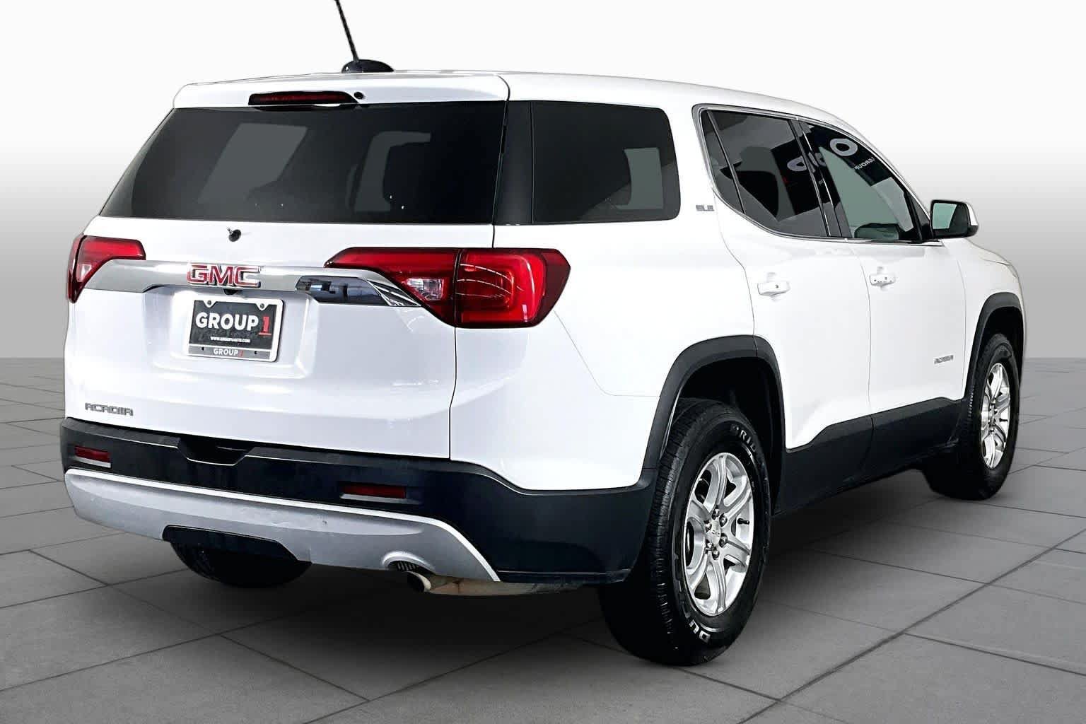 Used 2019 GMC Acadia SLE FWD image 13