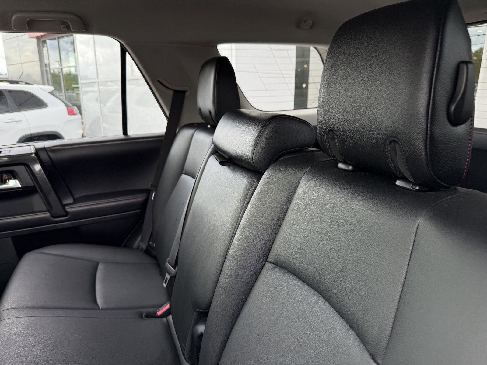 Used 2015 Toyota 4Runner TRD Pro AWD/4WD image 15