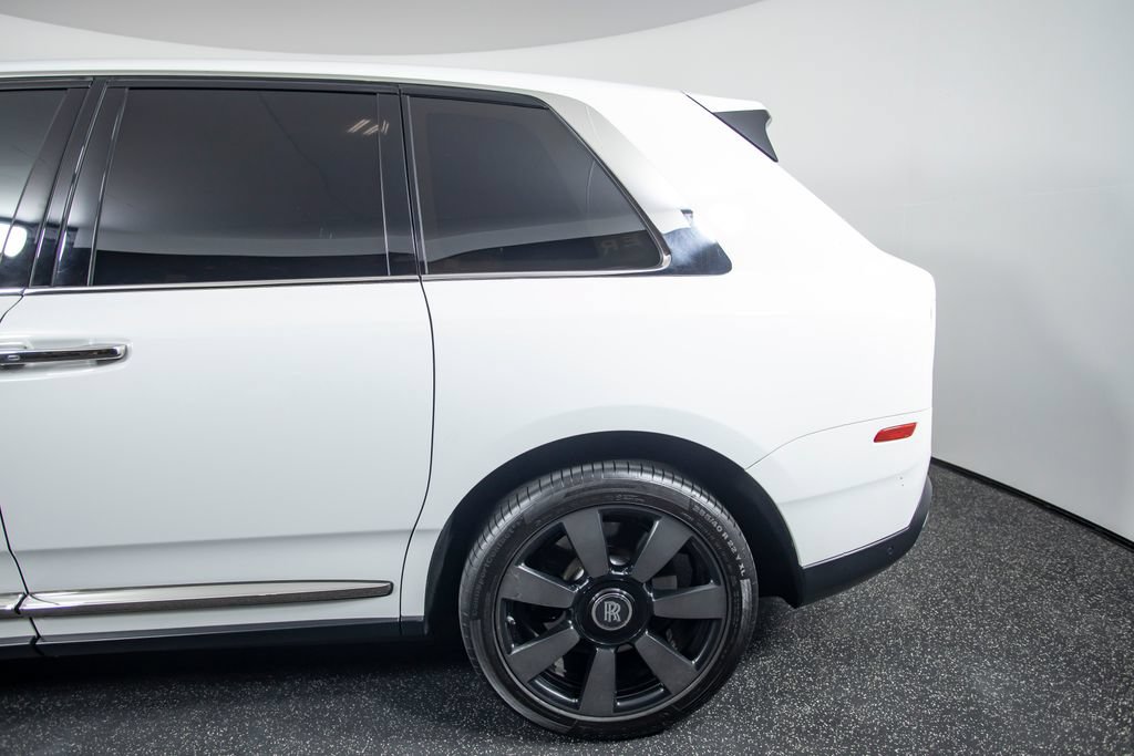 Used 2019 Rolls-Royce Cullinan AWD/4WD image 16