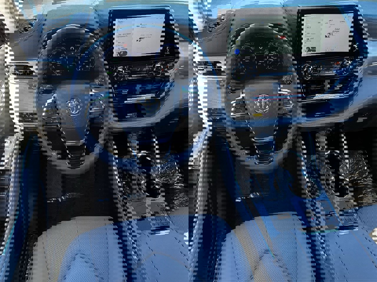 Used 2025 Toyota Highlander Platinum image 10