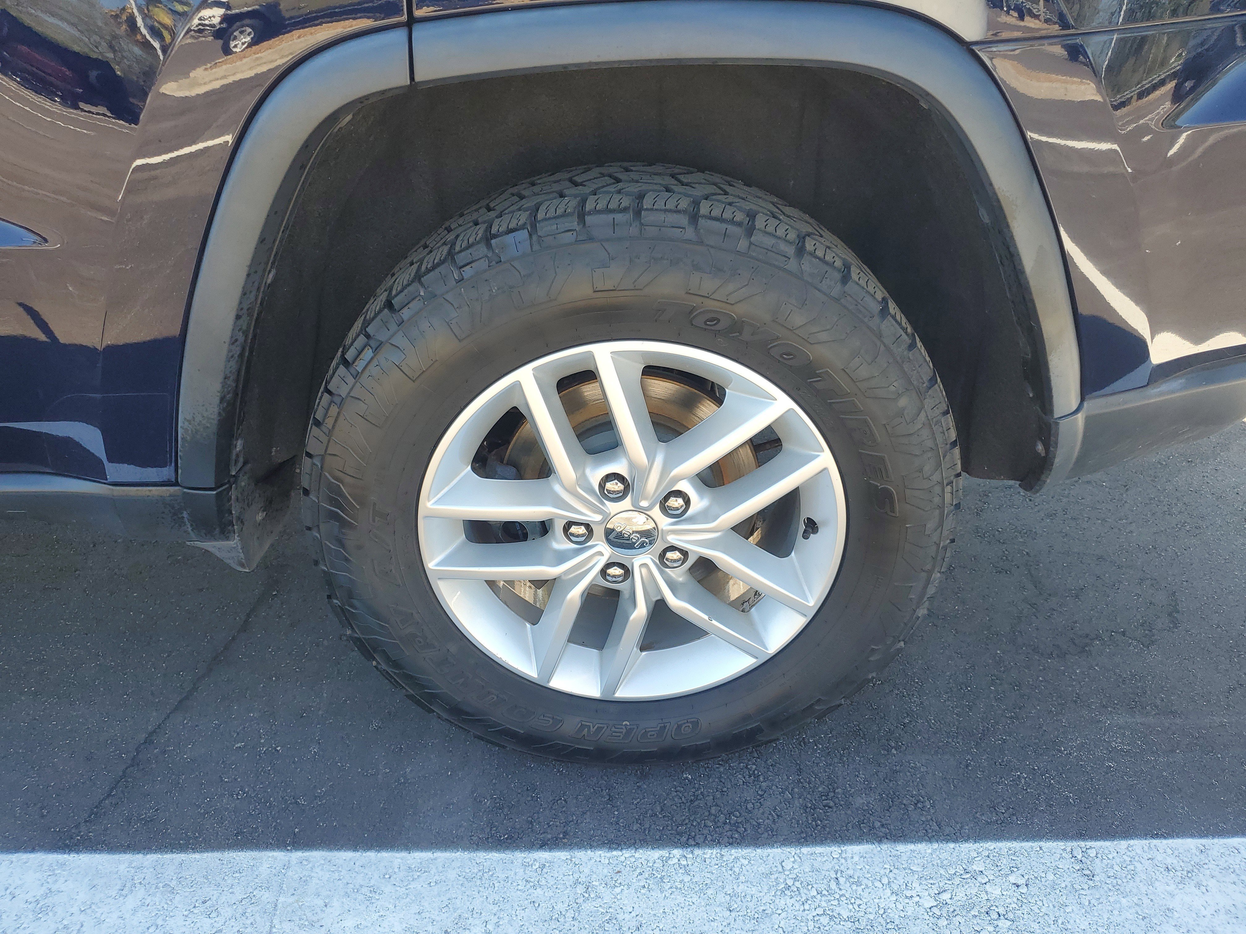 Used 2018 Jeep Grand Cherokee Laredo image 9