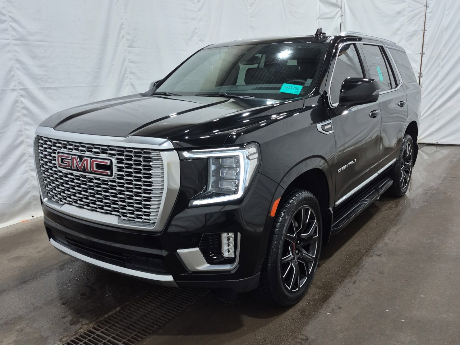 Used 2024 GMC Yukon Denali w/ Max Trailering Package AWD/4WD image 1