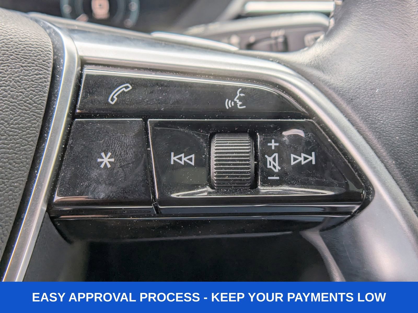 Used 2019 Audi e-tron Prestige w/ Prestige Package image 38