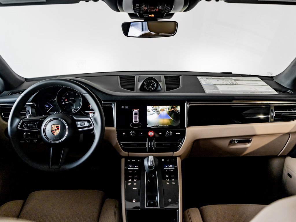 New 2026 Porsche Macan image 20