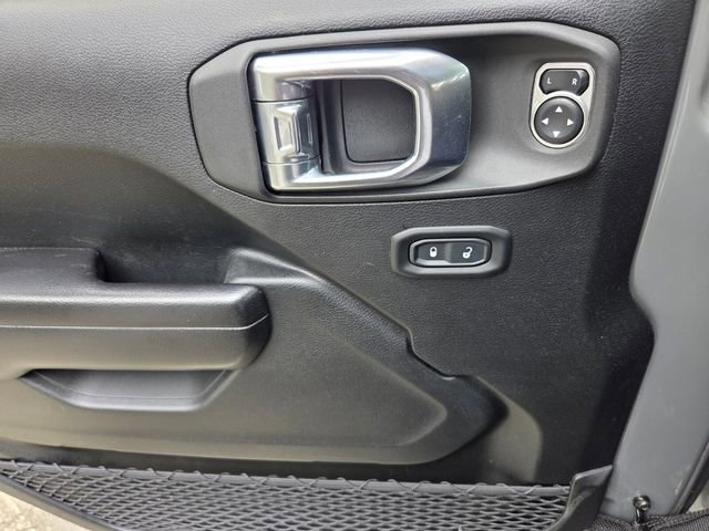 Used 2021 Jeep Wrangler Unlimited Rubicon 4xe w/ Steel Bumper Group image 27