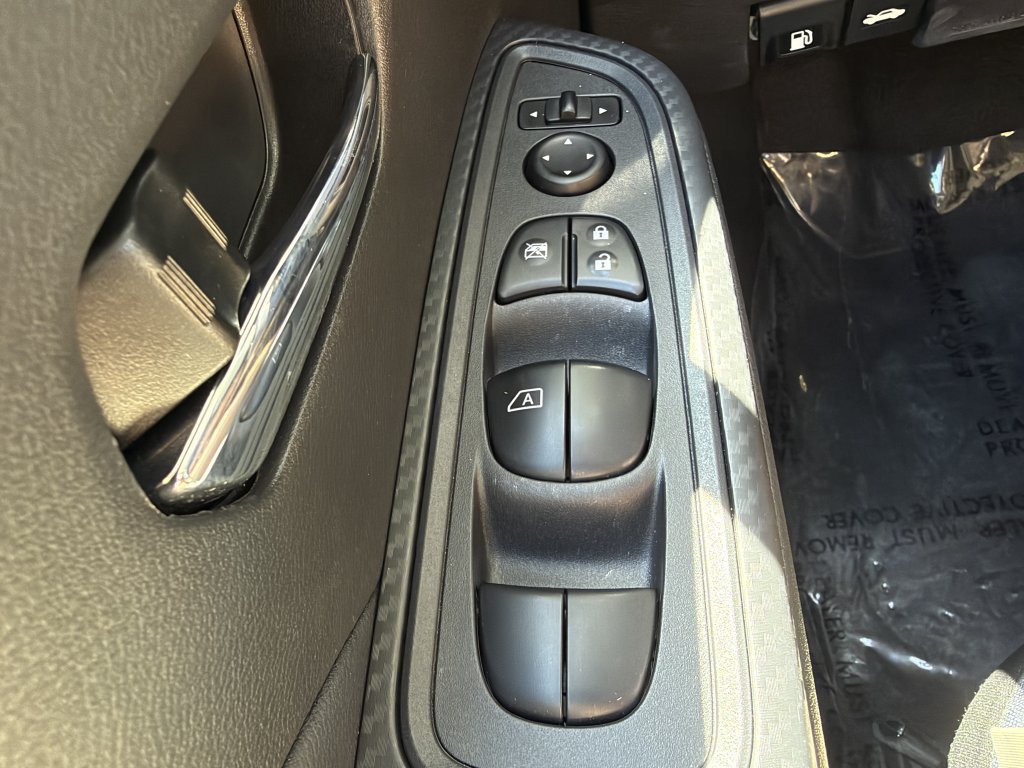 Used 2025 Nissan Versa SV w/ Trunk Package FWD image 24
