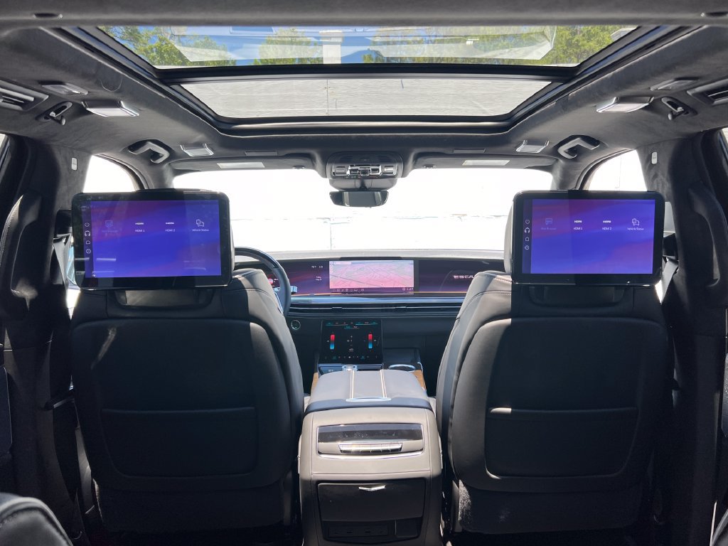 New 2026 Cadillac Escalade Platinum Luxury AWD/4WD image 42