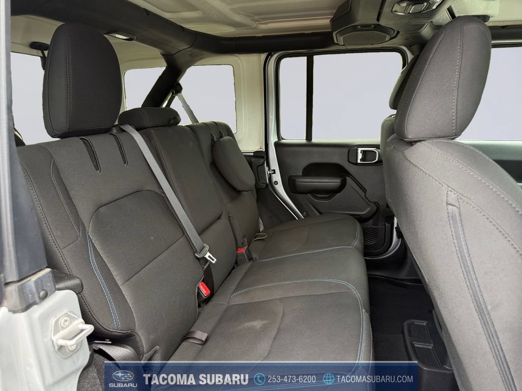 Used 2023 Jeep Wrangler Unlimited Rubicon 4xe AWD/4WD image 18