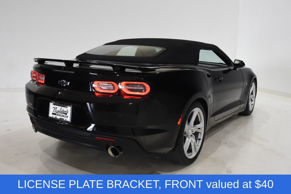 Used 2019 Chevrolet Camaro SS RWD image 4