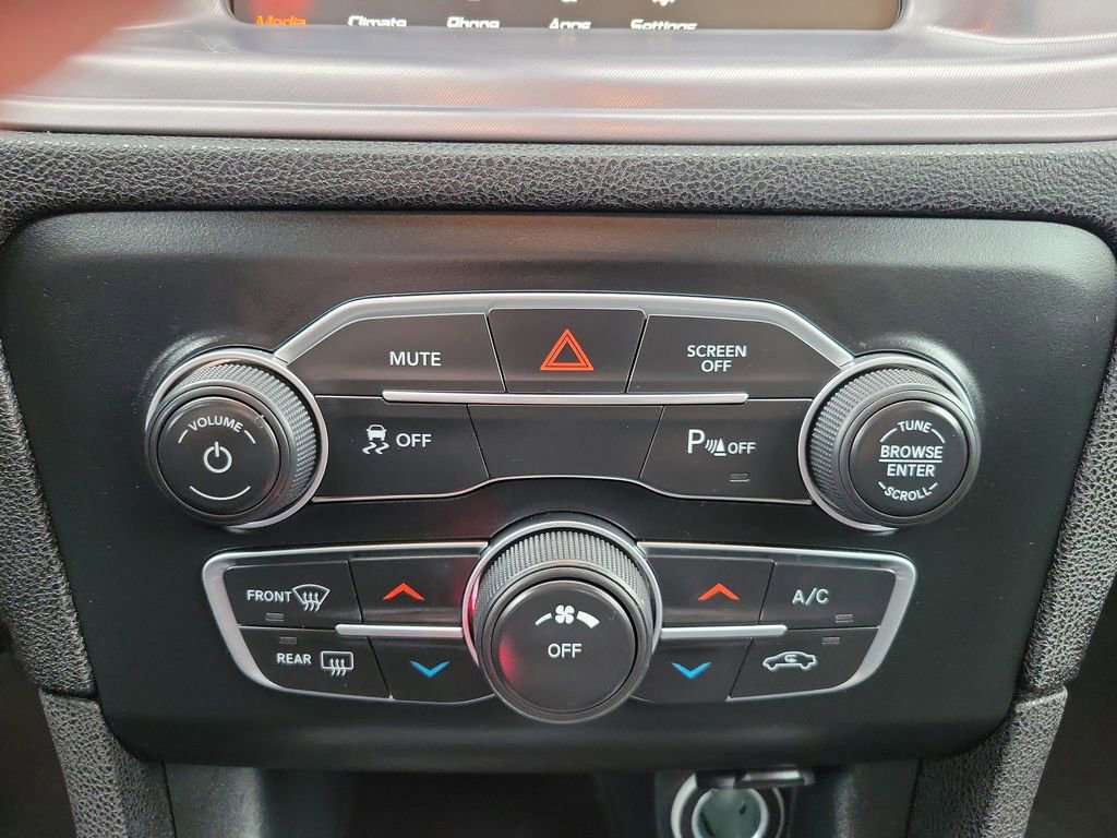 Used 2023 Dodge Charger SXT RWD image 18