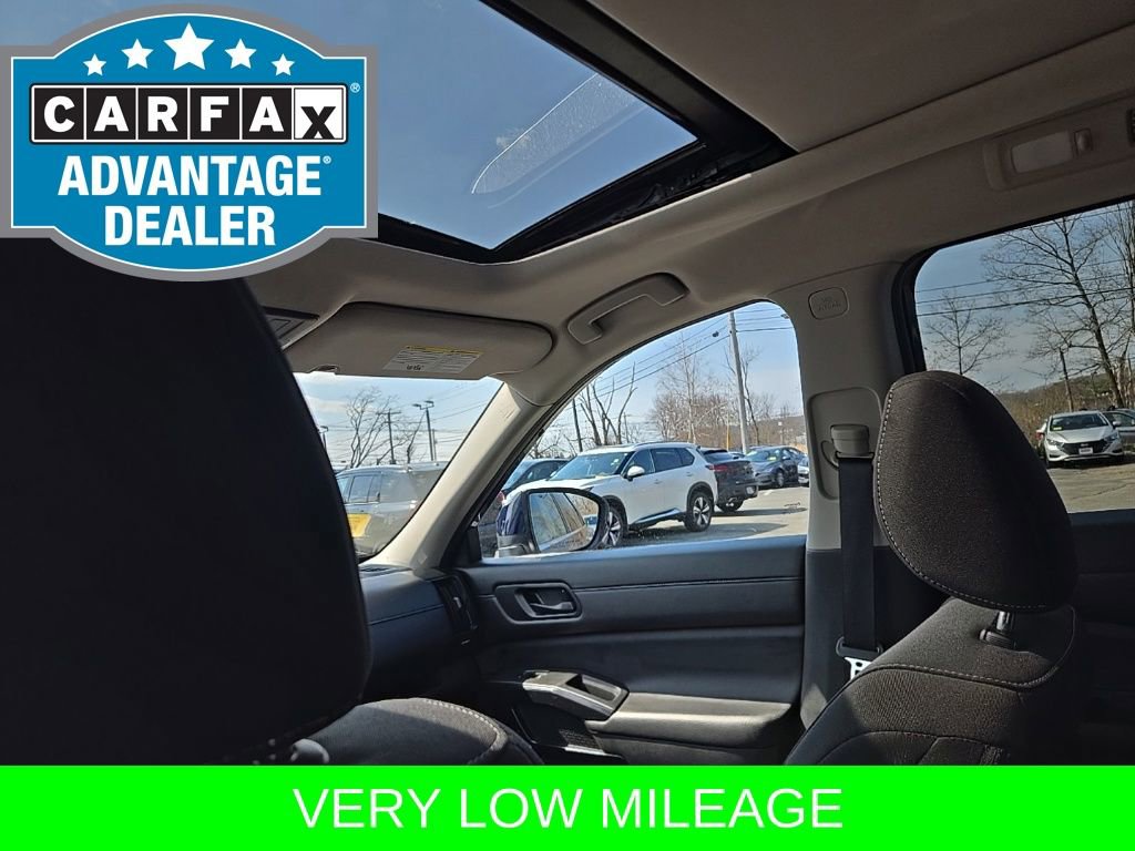 Certified 2023 Nissan Pathfinder SV w/ SV Premium Package AWD/4WD image 17