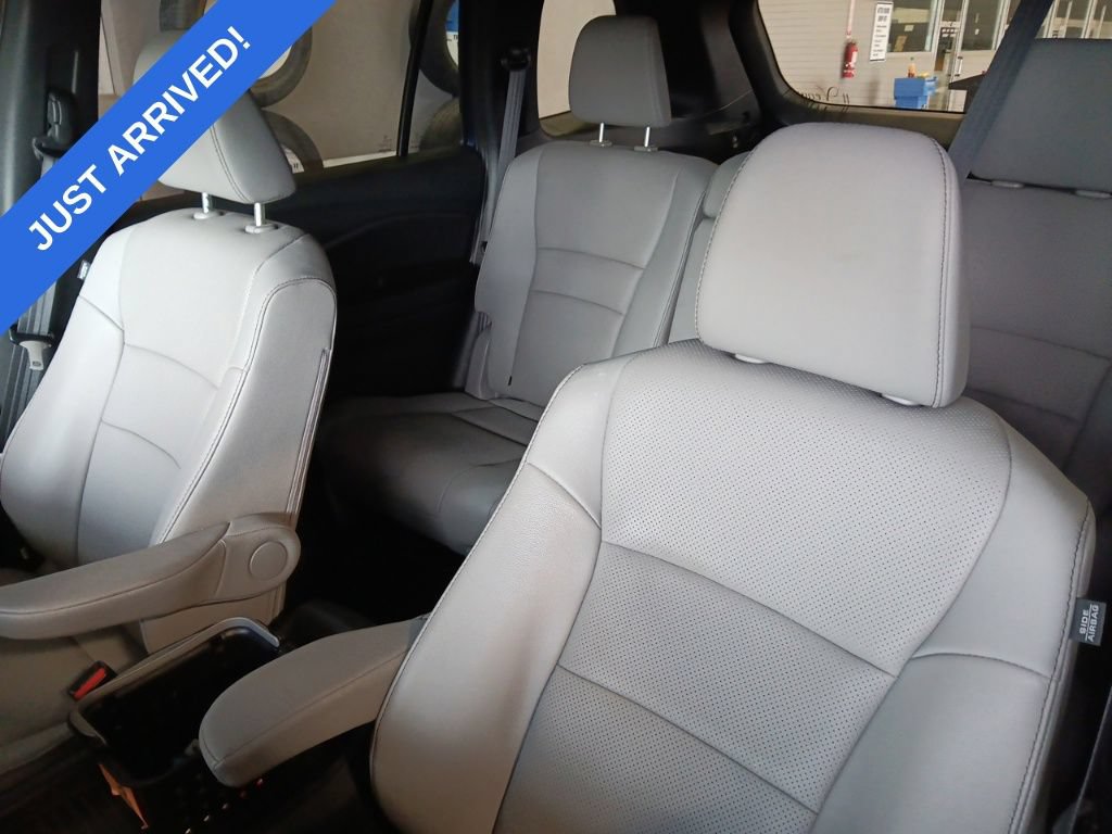Certified 2023 Honda Passport EX-L image 6