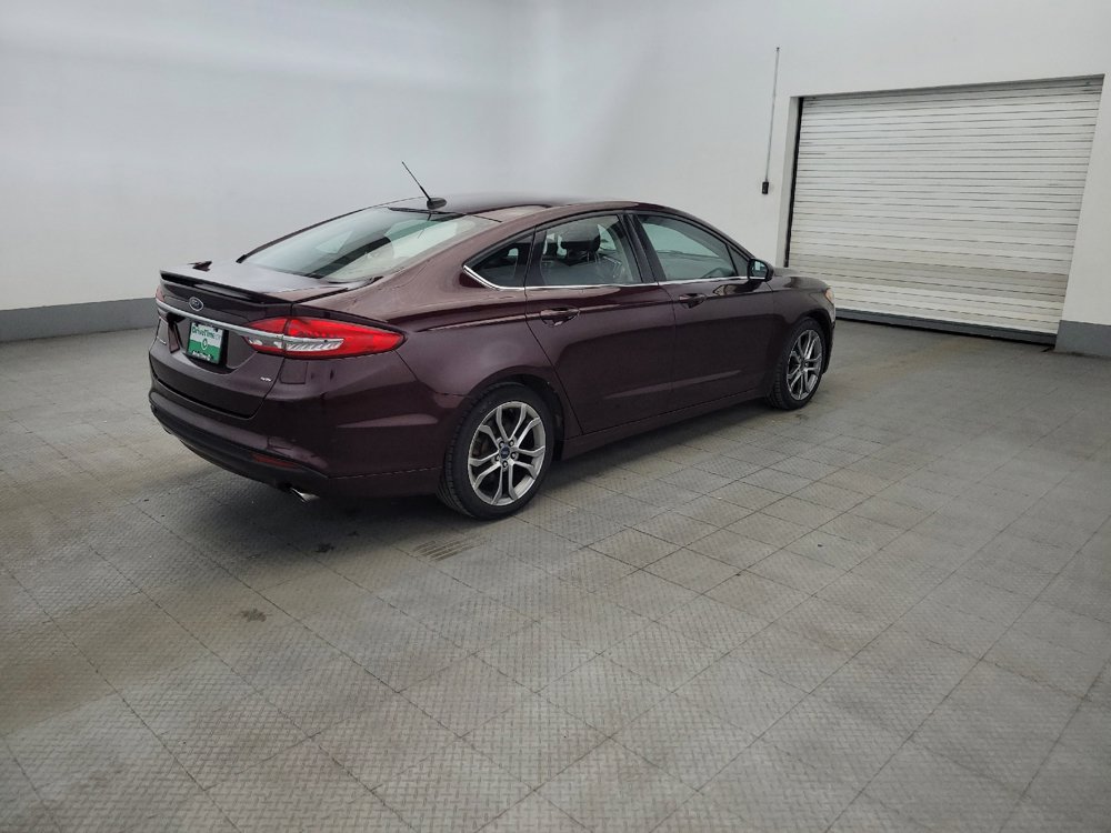Used 2017 Ford Fusion SE w/ Equipment Group 201A FWD image 10