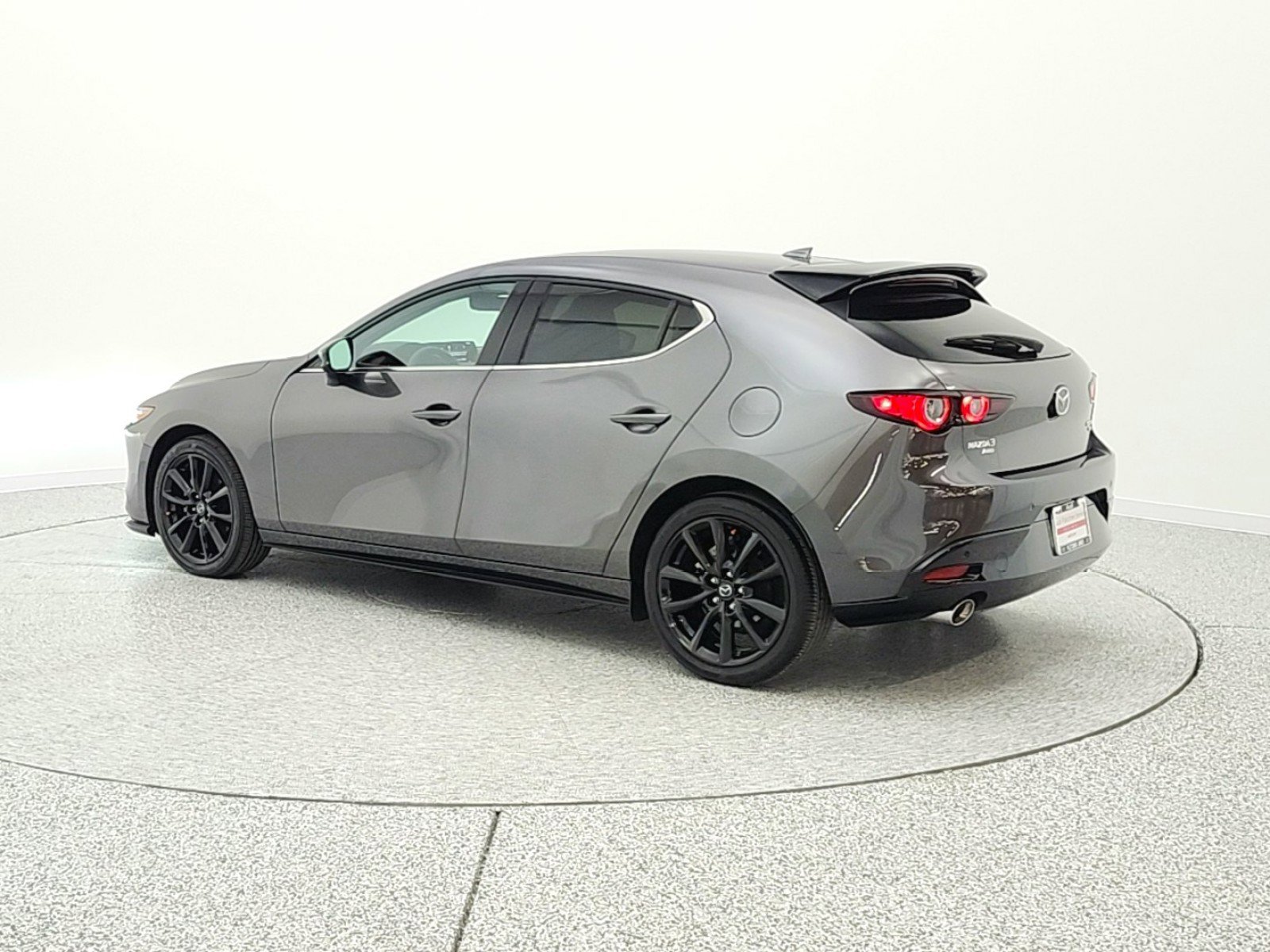 Used 2024 MAZDA MAZDA3 Hatchback w/Premium Plus Pkg image 7