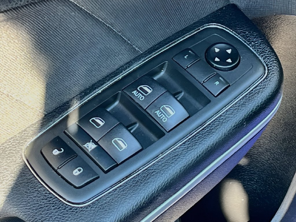 Used 2021 Dodge Charger Scat Pack w/ Driver Convenience Group RWD image 18