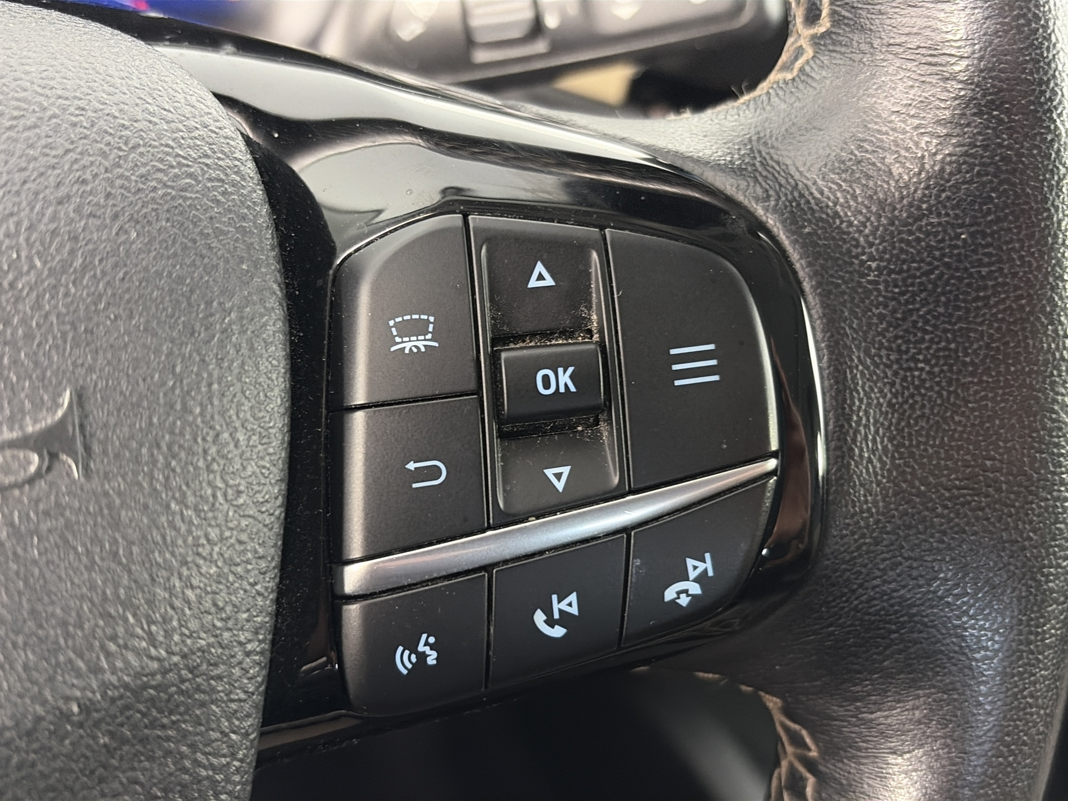 Used 2022 Ford Escape Titanium w/ Titanium Elite Package AWD/4WD image 37
