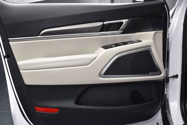Certified 2025 Kia Telluride S FWD image 18