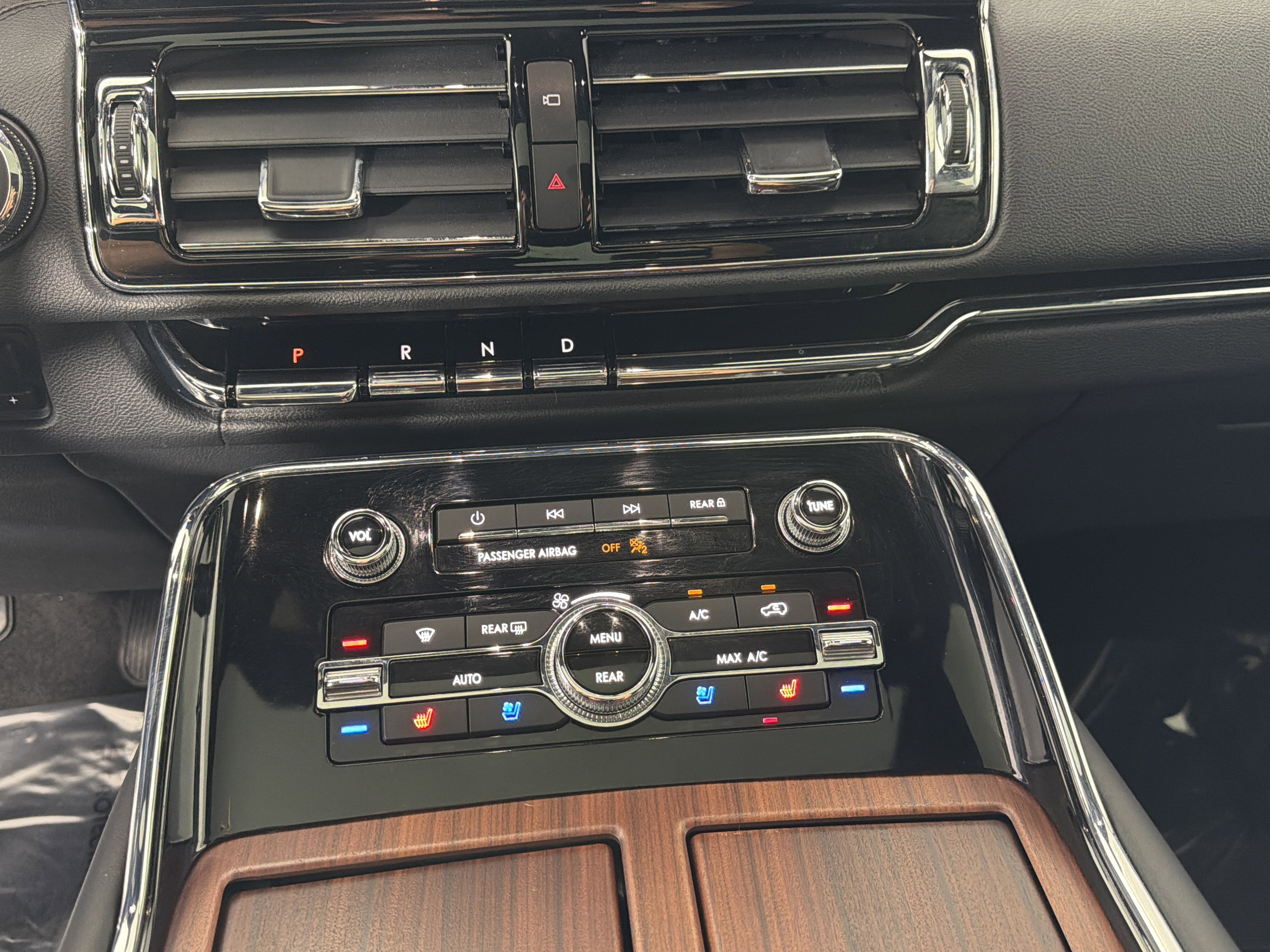Used 2024 Lincoln Navigator Reserve image 18