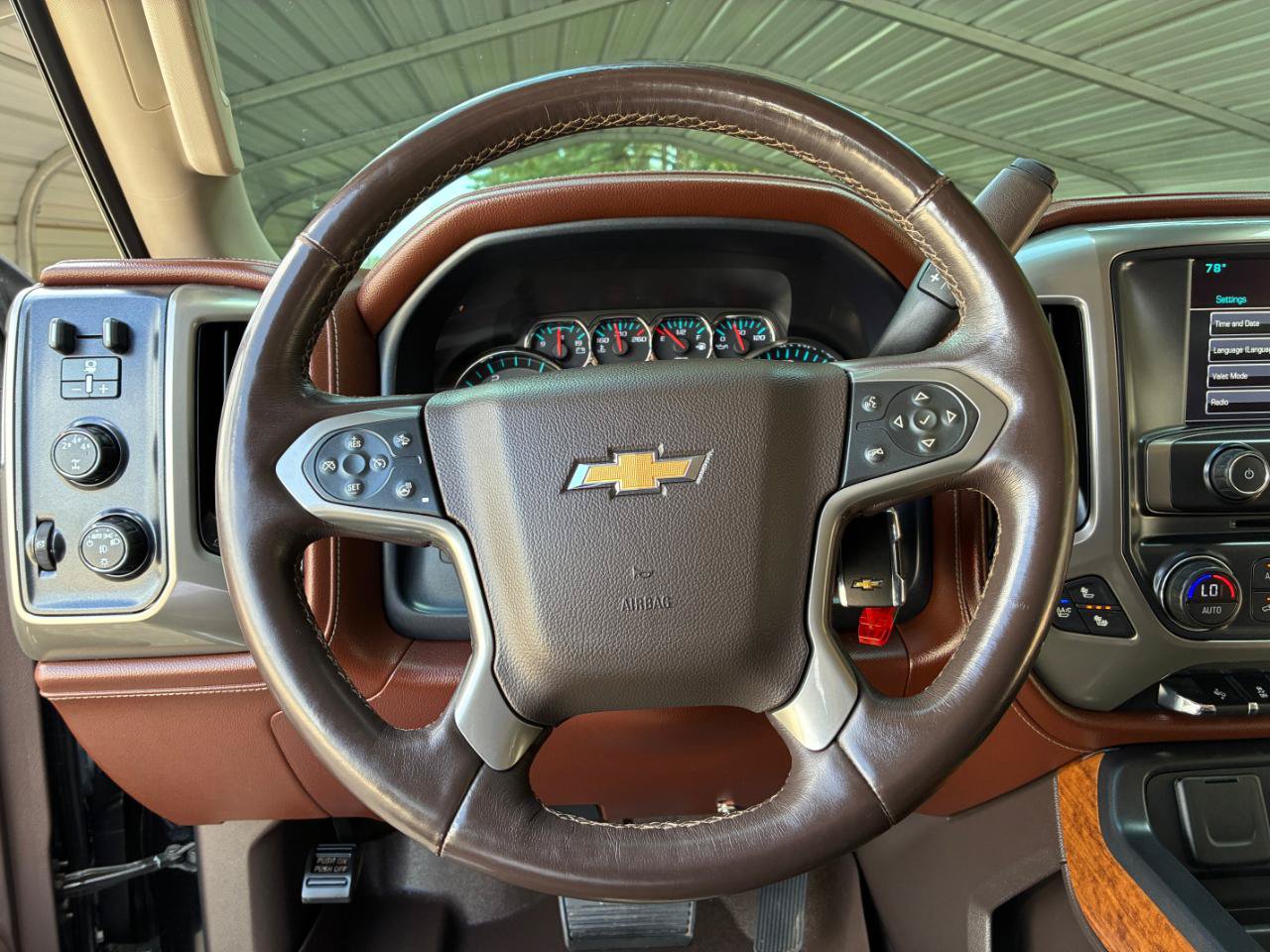 Used 2015 Chevrolet Silverado 3500 High Country w/ Duramax Plus Package AWD/4WD image 15