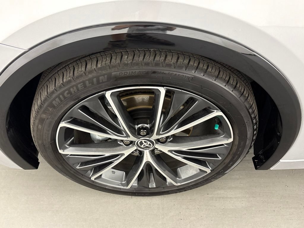 Used 2026 Toyota Prius Limited AWD/4WD image 11