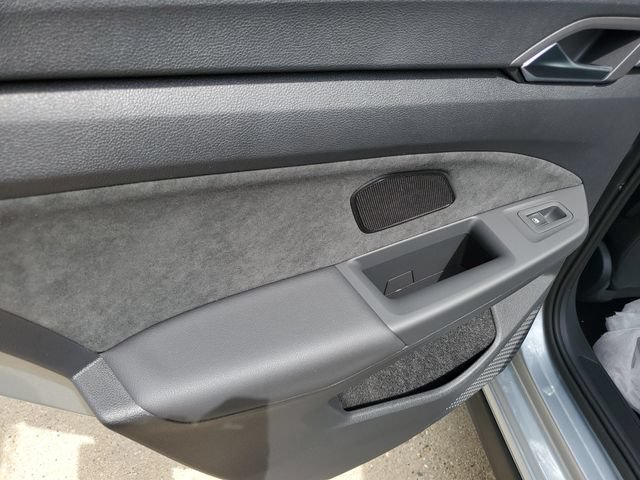 New 2026 Volkswagen GTI SE FWD image 15