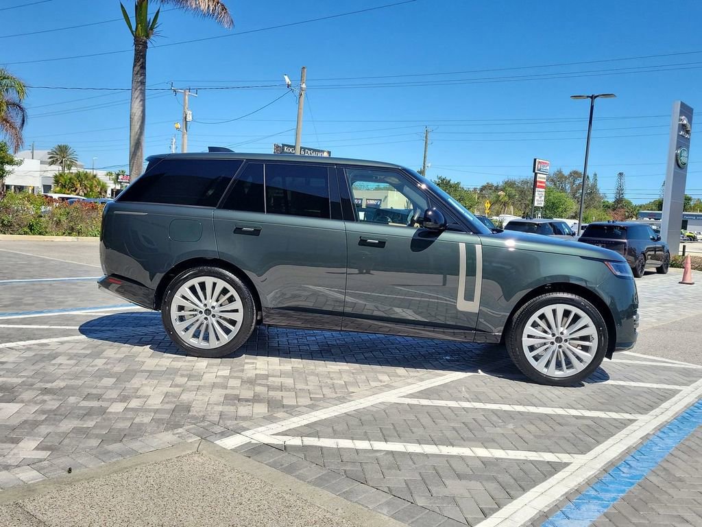 New 2026 Land Rover Range Rover SE image 6