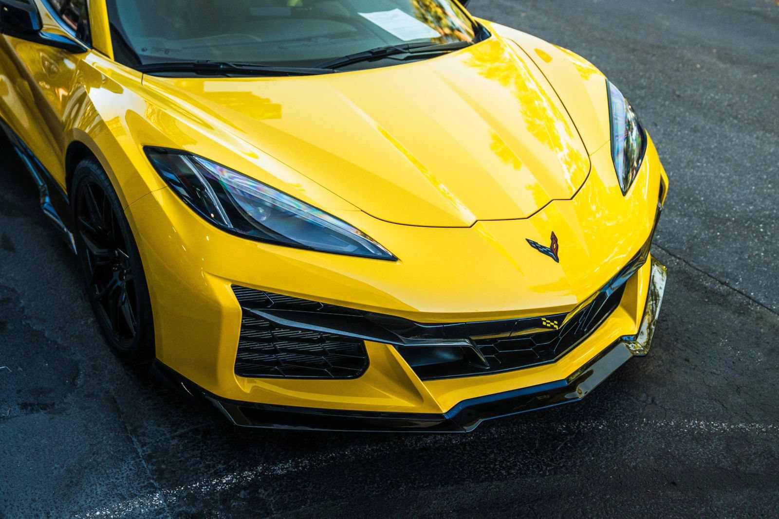 Used 2025 Chevrolet Corvette Z06 RWD image 6