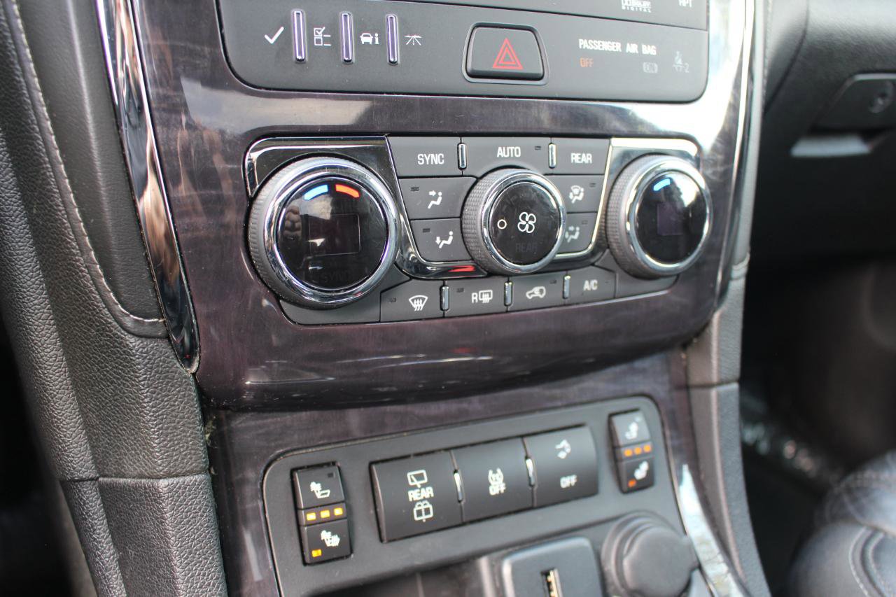 Used 2016 Buick Enclave Leather AWD/4WD image 29