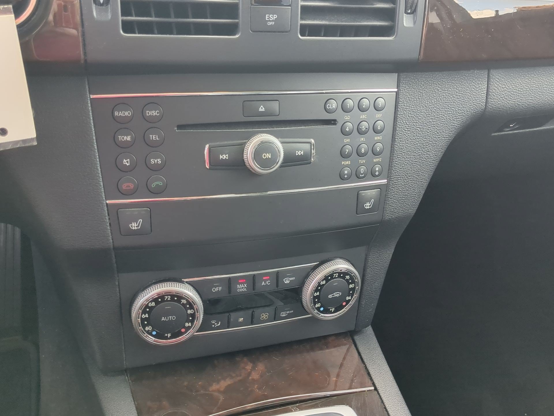 Used 2010 Mercedes-Benz GLK 350 2WD image 15
