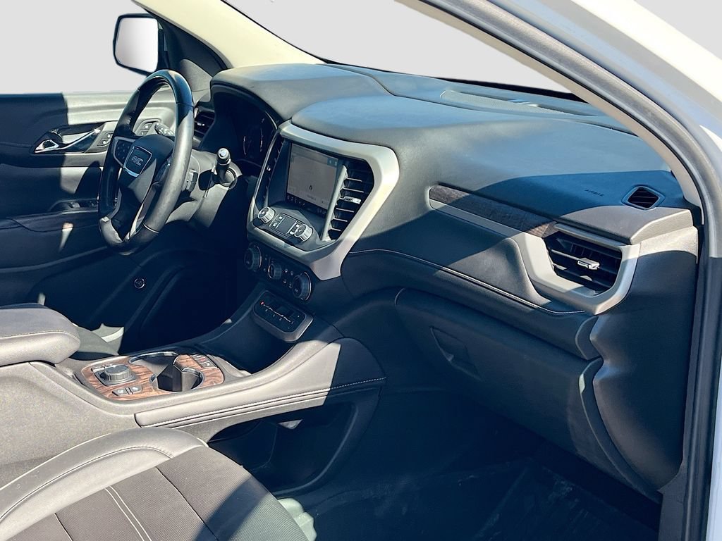 Used 2022 GMC Acadia Denali w/ Denali Ultimate Package AWD/4WD image 32