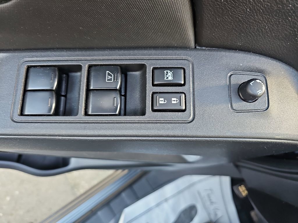 Used 2023 Nissan Frontier SV w/ Tow Package image 30