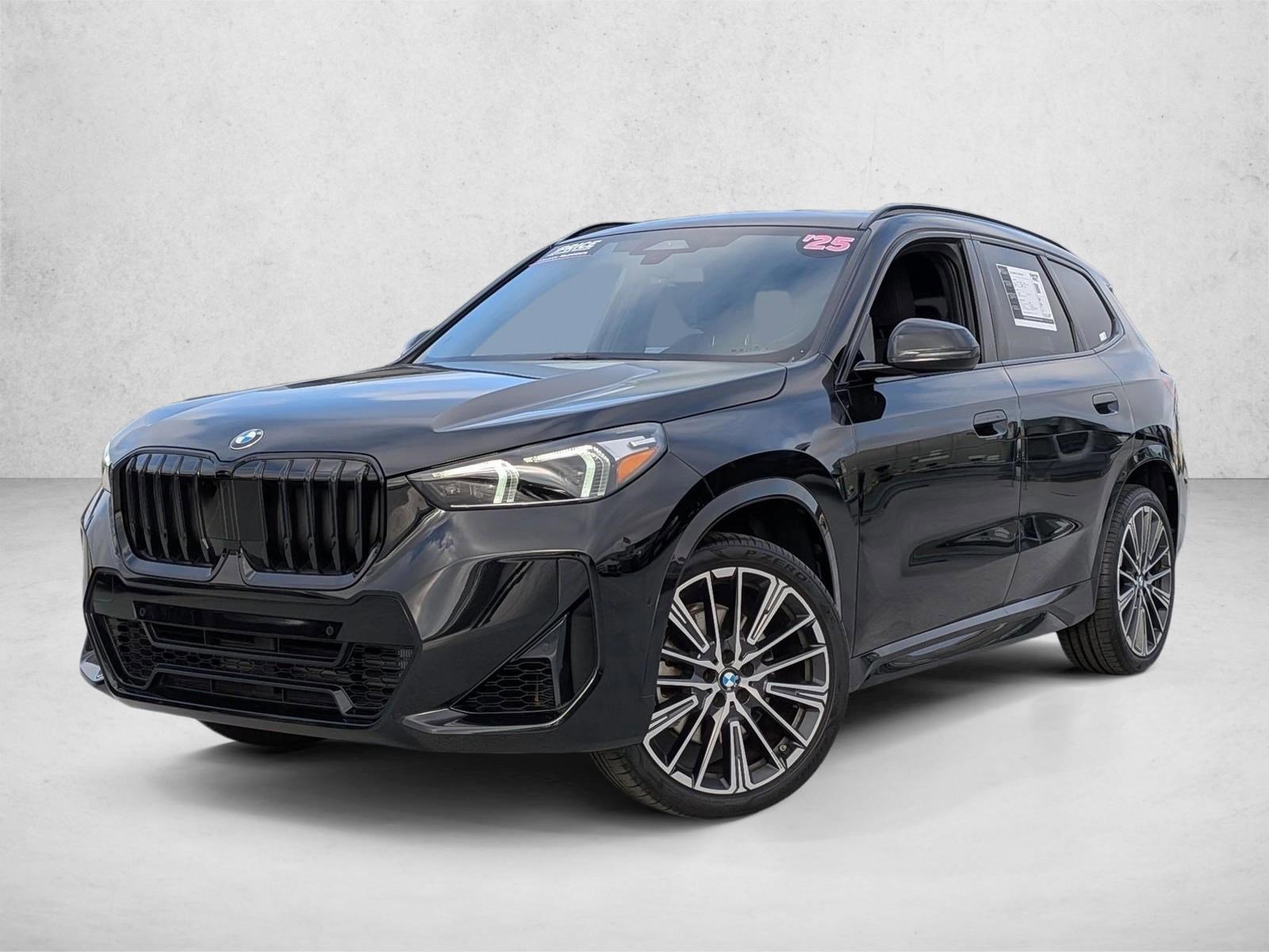 Used 2025 BMW X1 xDrive28i w/ M Sport Package AWD/4WD image 1