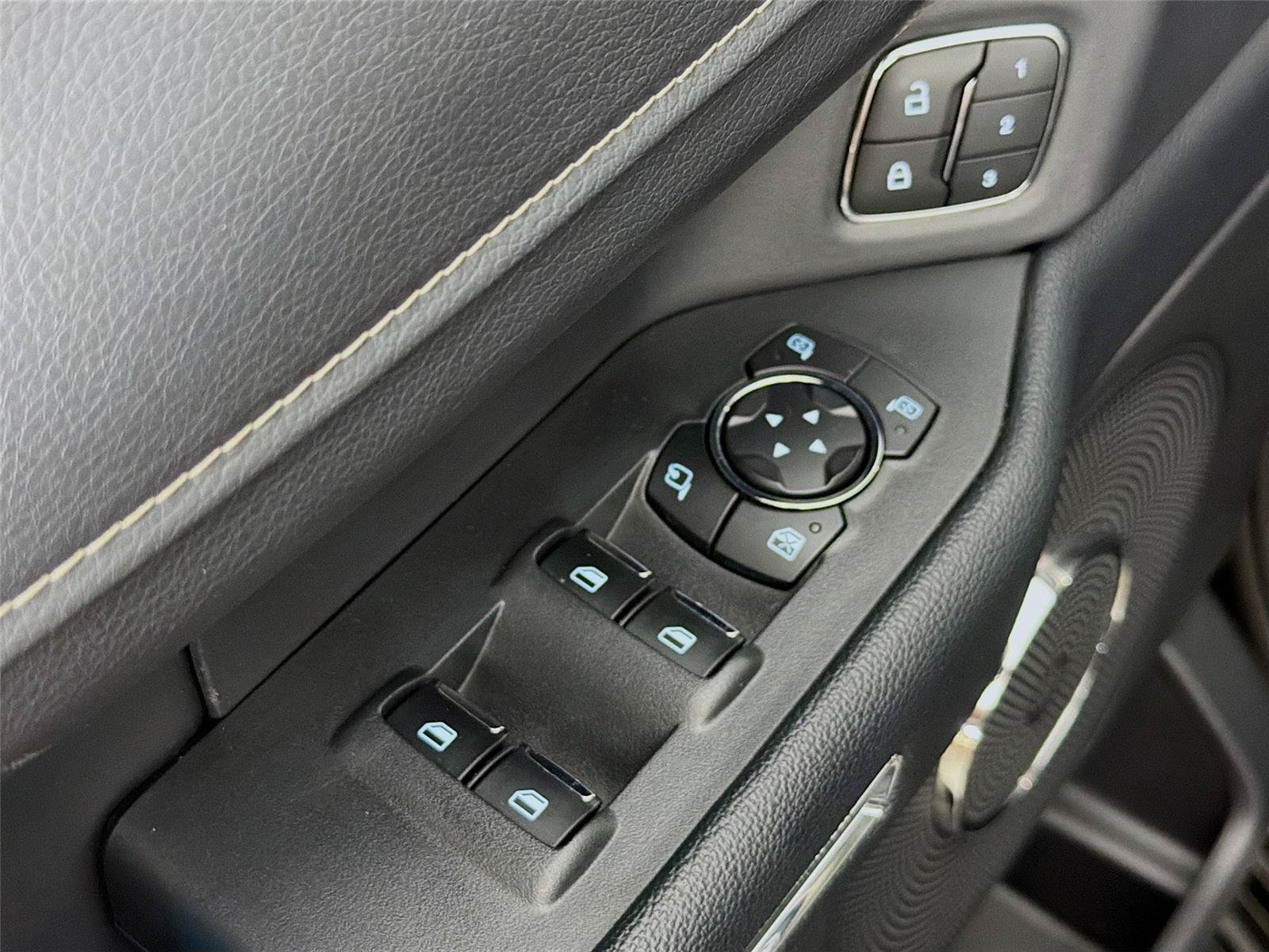 Used 2024 Ford Expedition Max XLT AWD/4WD image 24