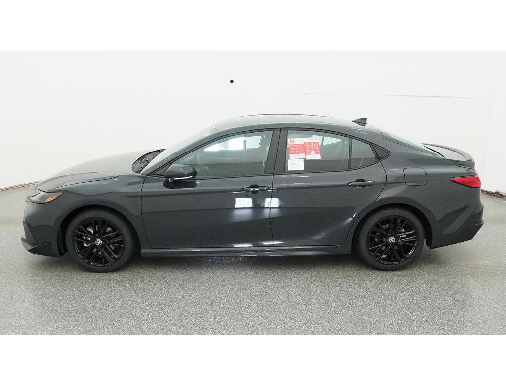 New 2026 Toyota Camry SE FWD image 4