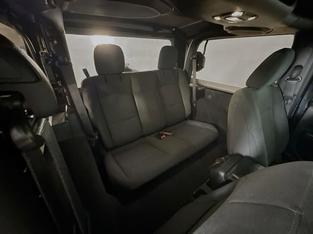 Used 2020 Jeep Wrangler Sport S image 23