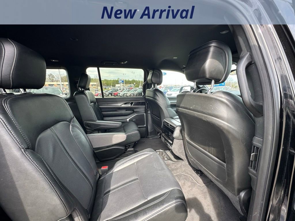 Used 2024 Jeep Wagoneer Series III image 7