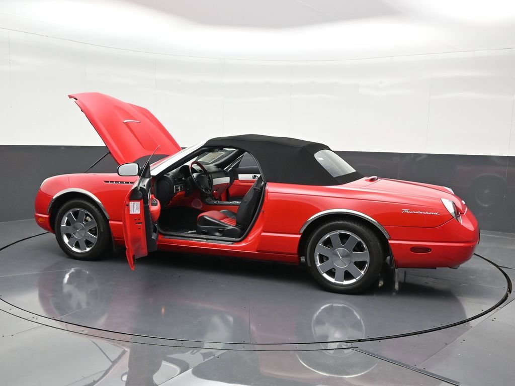 Used 2003 Ford Thunderbird image 35