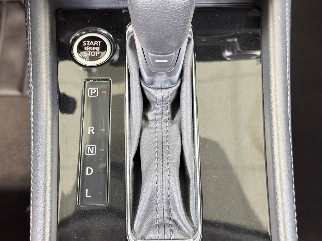 Used 2023 Nissan Kicks SV FWD image 45