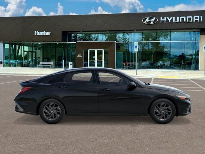 New 2026 Hyundai Elantra Blue FWD image 7