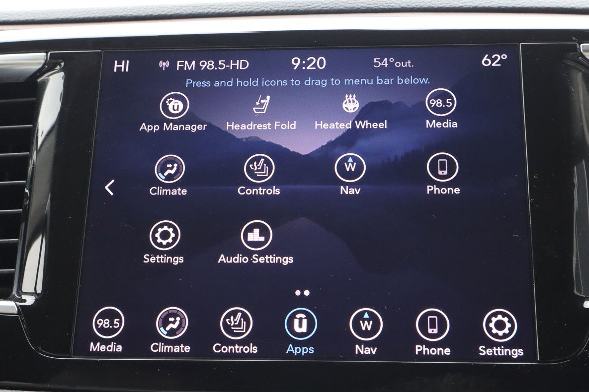 Used 2020 Chrysler Pacifica Limited image 29