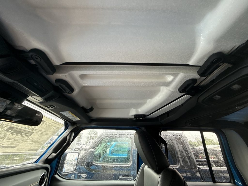 New 2026 Jeep Gladiator Sport AWD/4WD image 31