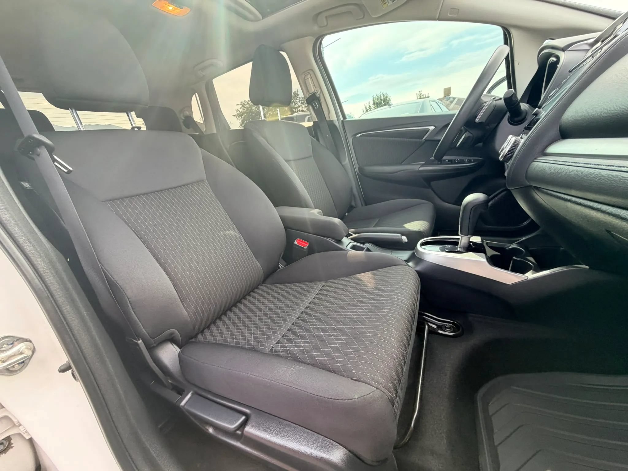 Used 2019 Honda Fit EX image 24