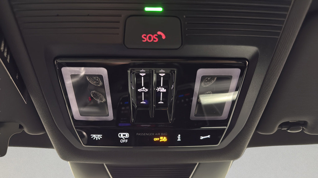 New 2026 Volkswagen Tiguan SE R-Line image 29