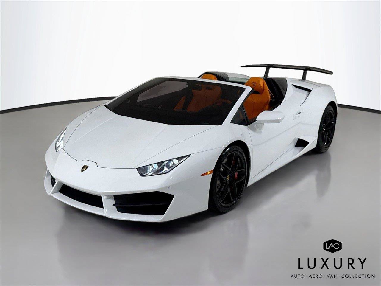 Used 2019 Lamborghini Huracan LP 580-2 RWD image 4