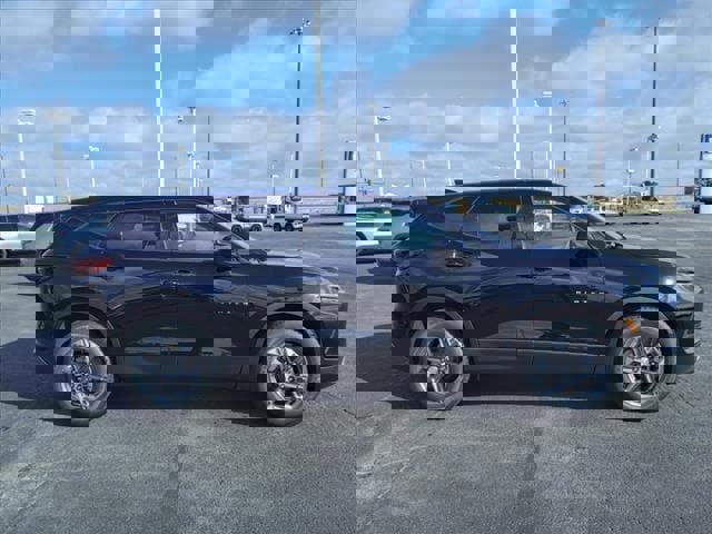 New 2025 Chevrolet Blazer LT image 2