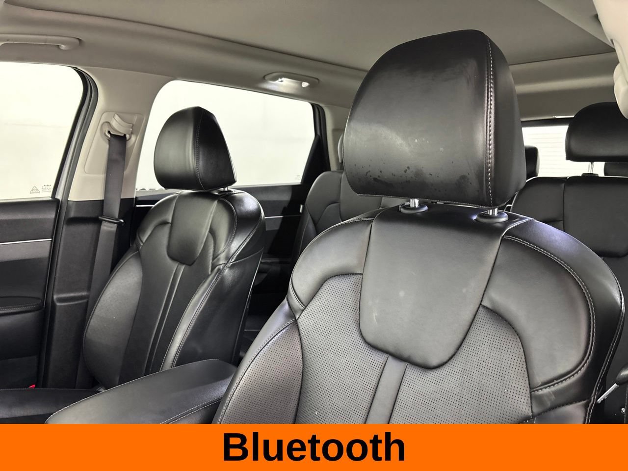 Used 2025 Kia Sorento EX w/ Panoramic Sunroof Package FWD image 14