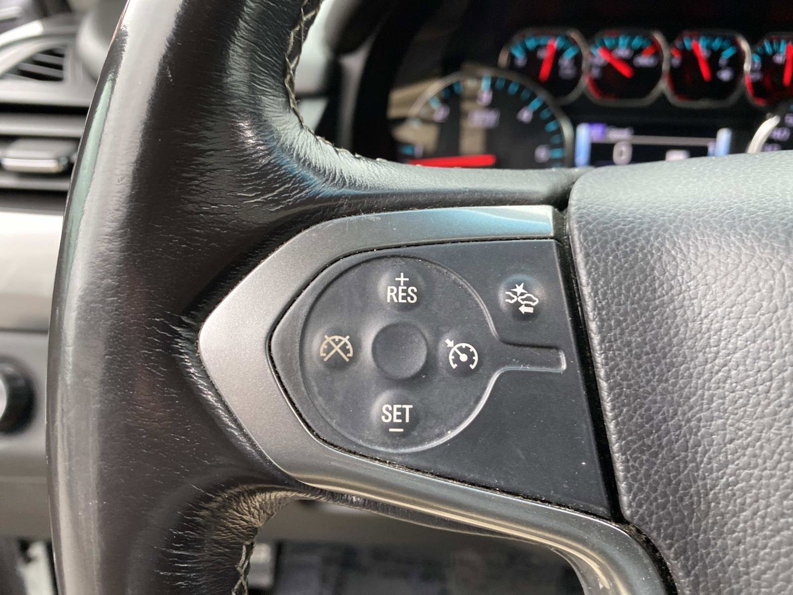 Used 2018 Chevrolet Tahoe LT w/ RST Edition image 20